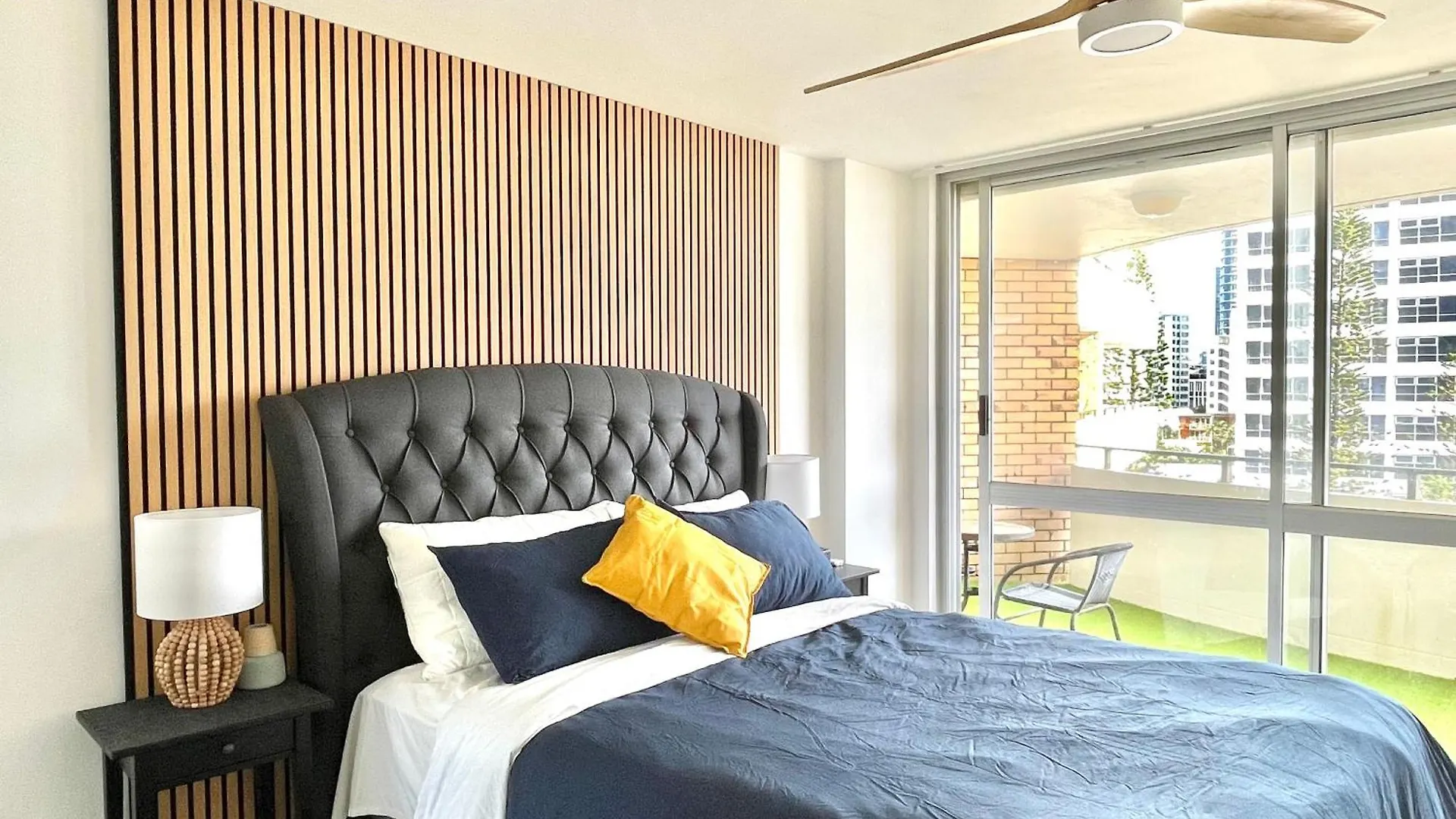 Surfers Beachfront Family Retreat Gold Coast Apartment