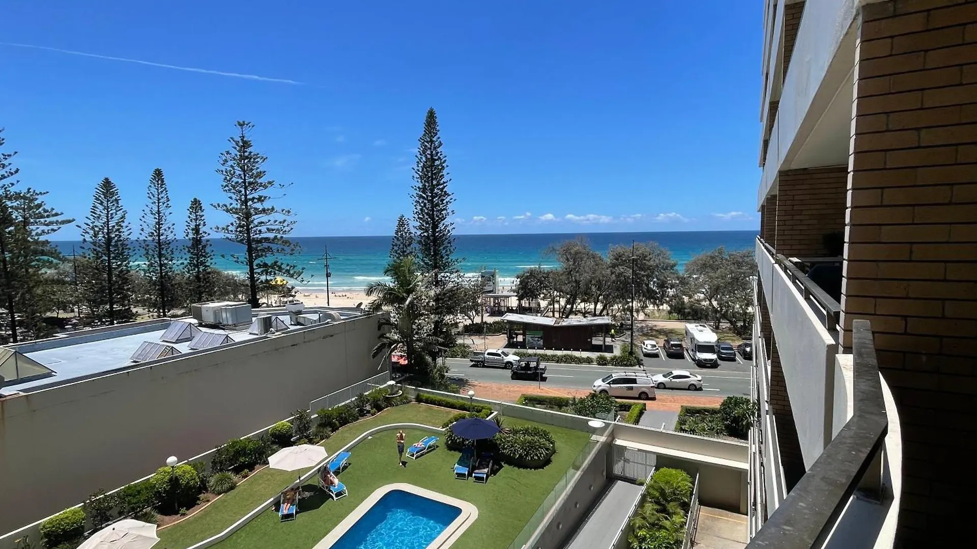 Surfers Beachfront Family Retreat Gold Coast Australia